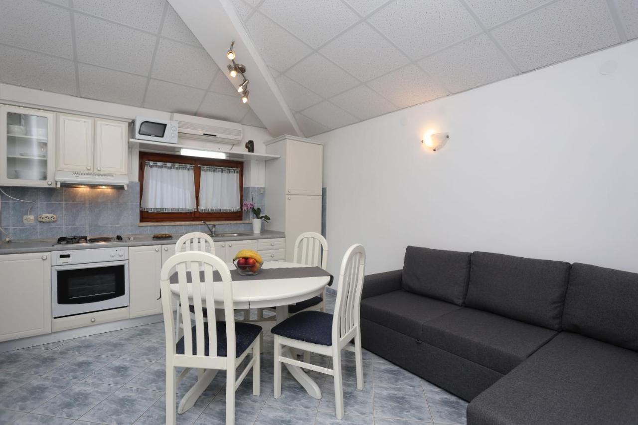 Apartments Emilia Rabac Ngoại thất bức ảnh