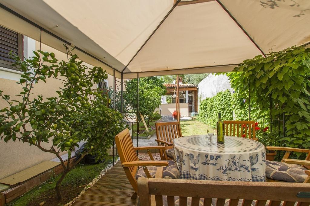 Apartments Emilia Rabac Phòng bức ảnh