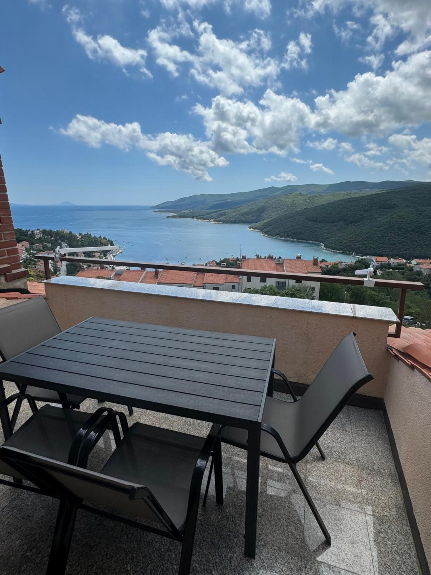 Apartments Emilia Rabac Ngoại thất bức ảnh